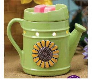 https://www.thescentgirl.com/wp-content/uploads/2015/11/Green-Thumb-Scentsy-Warmer1-300x259.jpg